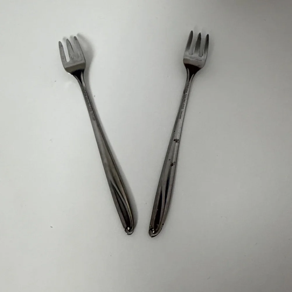 Oneida Stainless England‎ Cocktail Seafood Forks Set of 2 Swirl Handle 5.5 Inch
